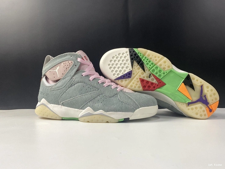 Retro - Jordan Neutral CT8528-002 7 Grey 0105